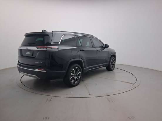 JEEP-COMMANDER-2023