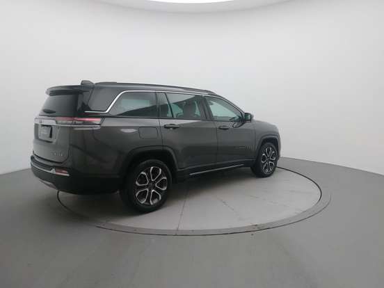 JEEP-COMMANDER-2024