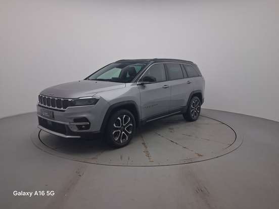 JEEP-COMMANDER-2024