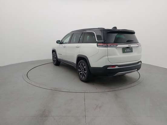 JEEP-COMMANDER-2024