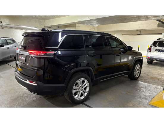 JEEP-COMMANDER-2024