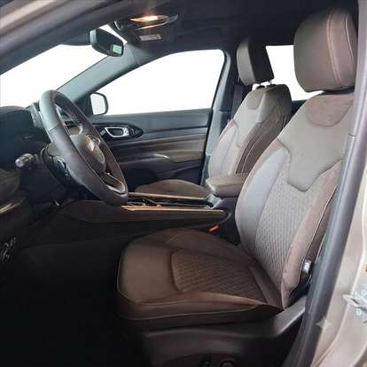 JEEP-COMMANDER-2025