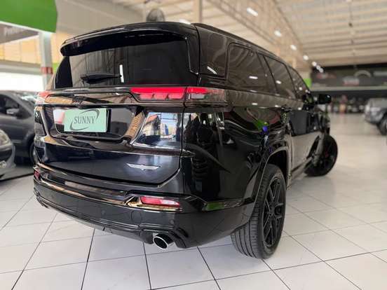 JEEP-COMMANDER-2024