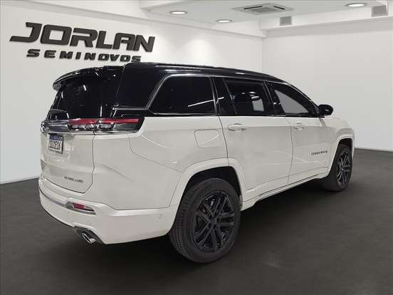 JEEP-COMMANDER-2024