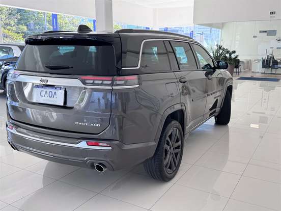JEEP-COMMANDER-2024