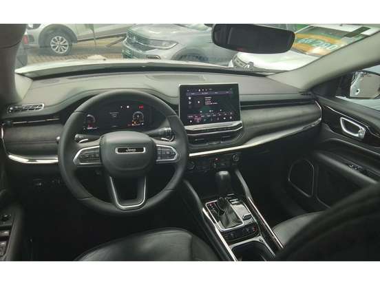 JEEP-COMMANDER-2023