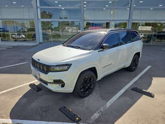 JEEP-COMMANDER-2023