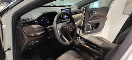 JEEP-COMMANDER-2022