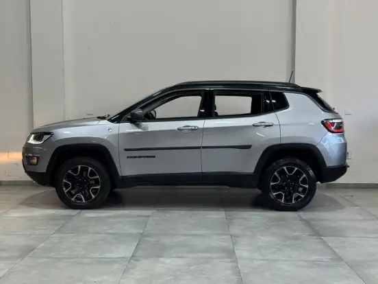 JEEP-COMPASS-2.0 16V DIESEL TRAILHAWK 4X4 AUTOMÁTICO JEEP-COMPASS-2019