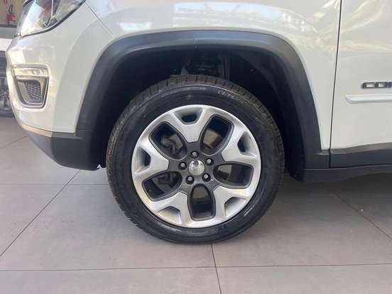 JEEP-COMPASS-2.0 16V DIESEL LONGITUDE 4X4 AUTOMÁTICO JEEP-COMPASS-2019