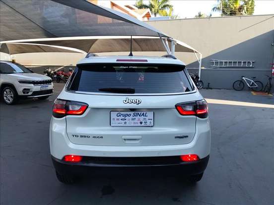 JEEP-COMPASS-2021