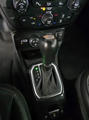 JEEP-RENEGADE-2023