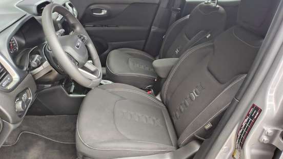 JEEP-RENEGADE-2024