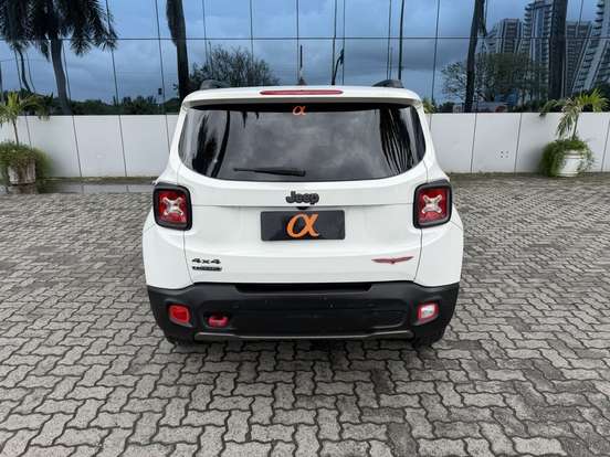 JEEP-RENEGADE-2.0 16V TURBO DIESEL TRAILHAWK 4P 4X4 AUTOMÁTICO JEEP-RENEGADE-2016