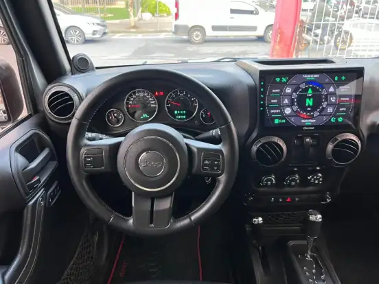JEEP-WRANGLER-3.6 SPORT 4X4 V6 12V GASOLINA 2P AUTOMÁTICO JEEP-WRANGLER-2013