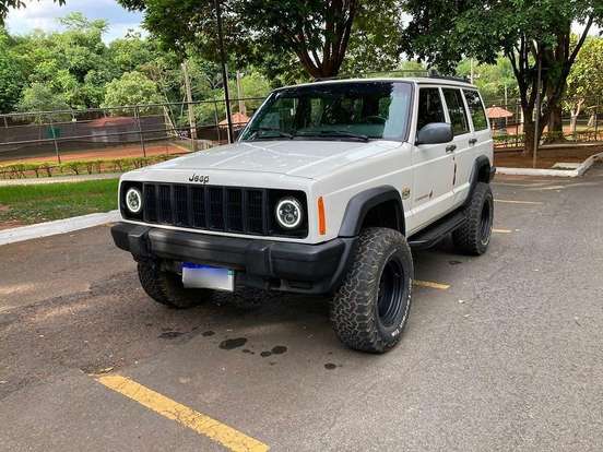JEEP-CHEROKEE-4.0 SPORT 4X4 6I 12V GASOLINA 4P AUTOMÁTICO JEEP-CHEROKEE-1998