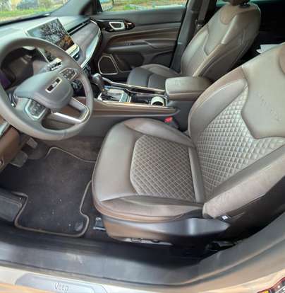 JEEP-COMMANDER-2024