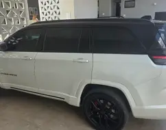 JEEP COMMANDER 2.0 HURRICANE 4 TURBO GASOLINA BLACKHAWK AT9 JEEP COMMANDER 2.0 HURRICANE 4 TURBO GASOLINA BLACKHAWK AT9
