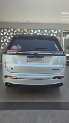 JEEP-COMMANDER-2024