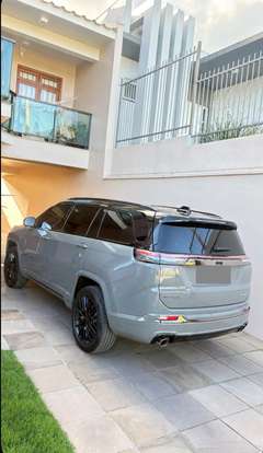 JEEP-COMMANDER-2025