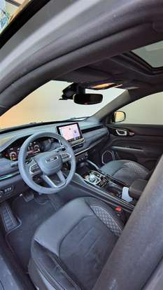 JEEP-COMMANDER-2.0 HURRICANE 4 TURBO GASOLINA BLACKHAWK AT9 JEEP-COMMANDER-2025