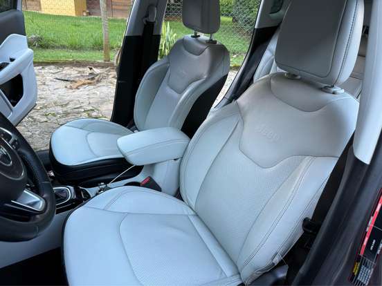 JEEP-COMPASS-2.0 16V DIESEL LIMITED 4X4 AUTOMÁTICO JEEP-COMPASS-2019