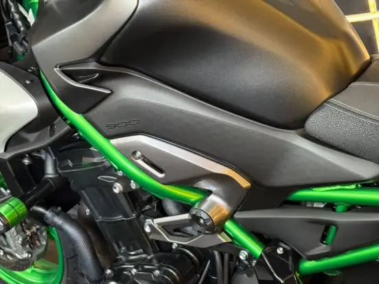 KAWASAKI-Z900 R EDITION KAWASAKI-Z900 R EDITION-2026