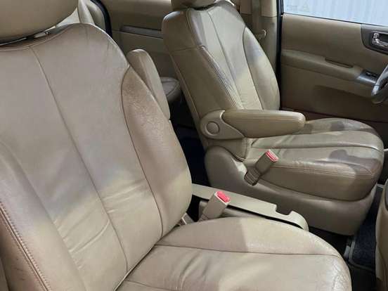 KIA-CARNIVAL-3.5 EX V6 24V GASOLINA 4P AUTOMÁTICO KIA-CARNIVAL-2014