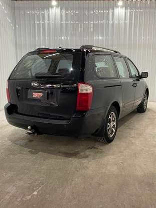 KIA-CARNIVAL-3.5 EX V6 24V GASOLINA 4P AUTOMÁTICO KIA-CARNIVAL-2014