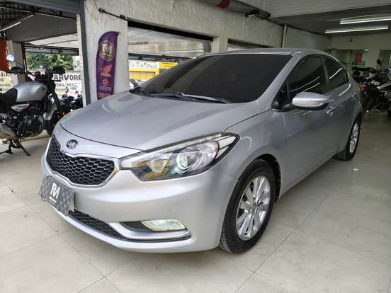 KIA-CERATO-1.6 SX 16V FLEX 4P AUTOMÁTICO KIA-CERATO-2013
