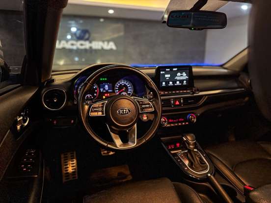 KIA-CERATO-2021