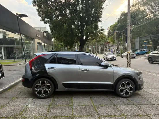 KIA-NIRO-2024