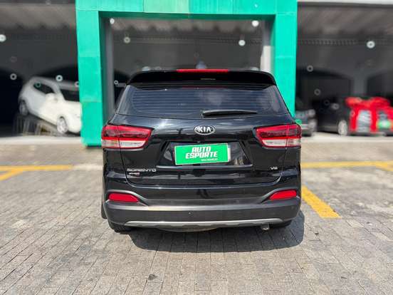 KIA-SORENTO-3.3 V6 GASOLINA EX 7L AUTOMATICO KIA-SORENTO-2016
