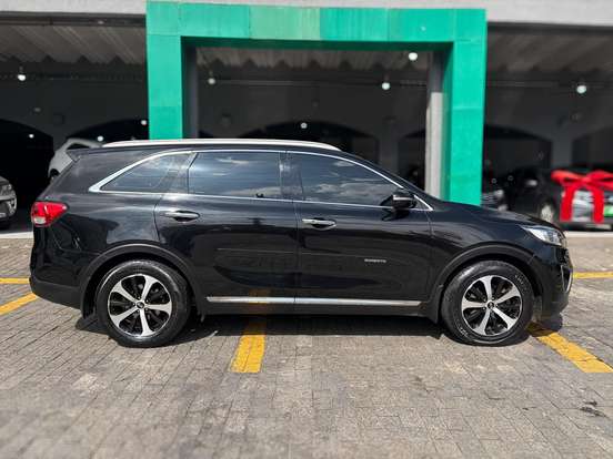 KIA-SORENTO-3.3 V6 GASOLINA EX 7L AUTOMATICO KIA-SORENTO-2016