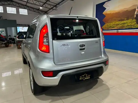 KIA-SOUL-2012