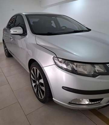 KIA-CERATO-2012