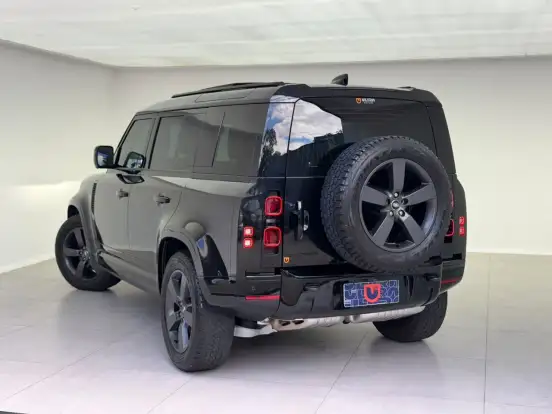 LAND ROVER-DEFENDER-2024