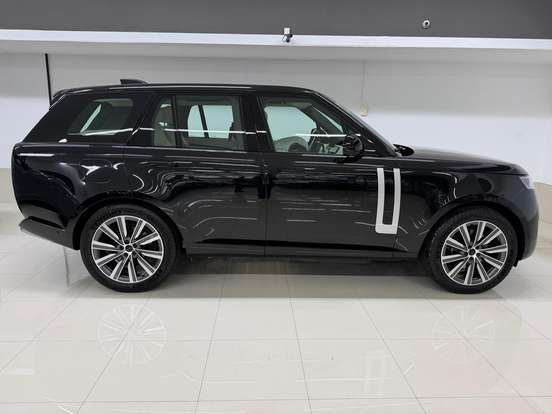 LAND ROVER-RANGE ROVER-2026