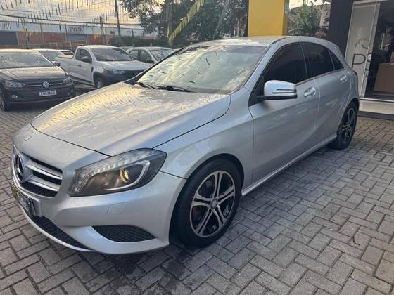 MERCEDES-BENZ A 200 1.6 TURBO STYLE 16V GASOLINA 4P AUTOMÁTICO
