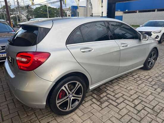 MERCEDES-BENZ-A 200-2013