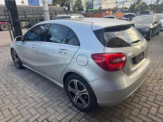 MERCEDES-BENZ-A 200-1.6 TURBO STYLE 16V GASOLINA 4P AUTOMÁTICO MERCEDES-BENZ-A 200-2013