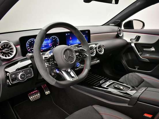 MERCEDES-BENZ-A 45 AMG-2024