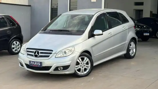 MERCEDES-BENZ-B 180-1.7 8V GASOLINA 4P AUTOMÁTICO MERCEDES-BENZ-B 180-2011