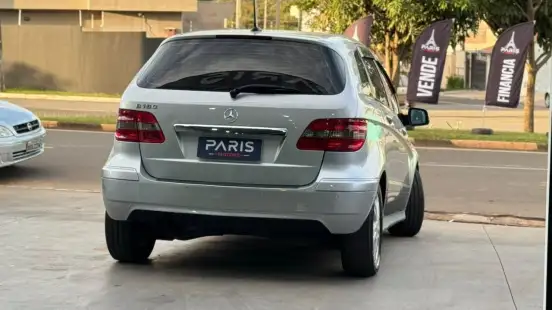 MERCEDES-BENZ-B 180-1.7 8V GASOLINA 4P AUTOMÁTICO MERCEDES-BENZ-B 180-2011