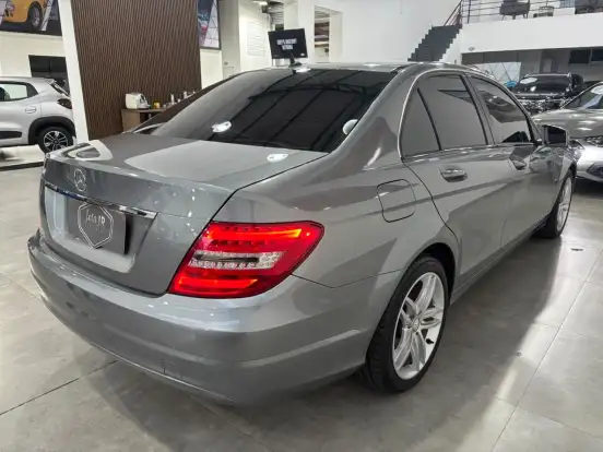 MERCEDES-BENZ-C 180-1.8 CGI CLASSIC 16V GASOLINA 4P AUTOMÁTICO MERCEDES-BENZ-C 180-2012