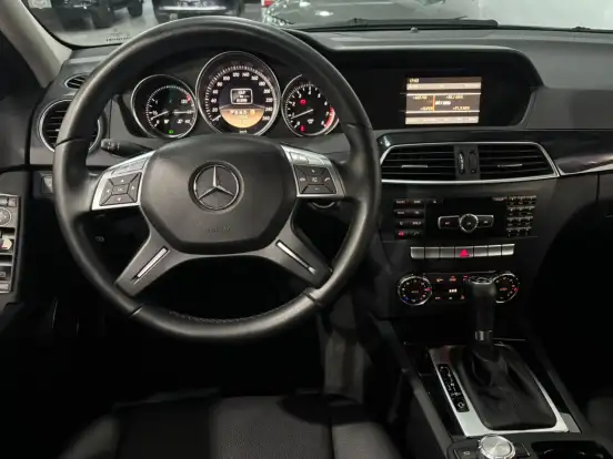 MERCEDES-BENZ-C 180-2012