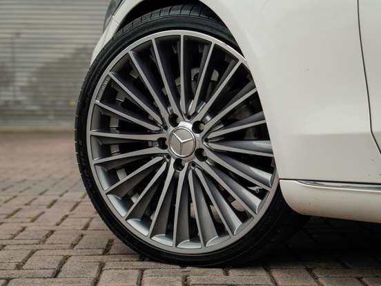 MERCEDES-BENZ-C 180-1.6 CGI EXCLUSIVE 16V TURBO GASOLINA 4P AUTOMÁTICO MERCEDES-BENZ-C 180-2016