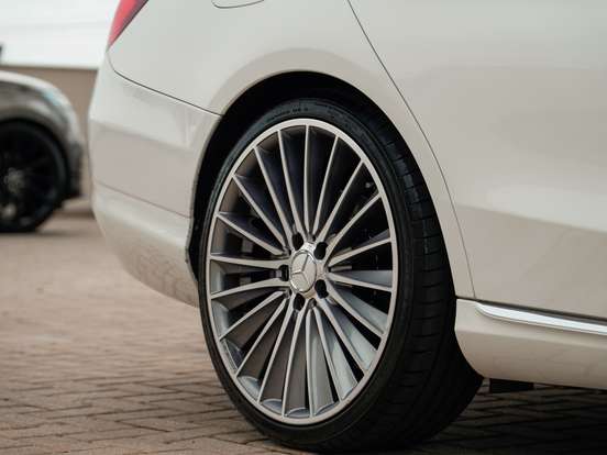 MERCEDES-BENZ-C 180-1.6 CGI EXCLUSIVE 16V TURBO GASOLINA 4P AUTOMÁTICO MERCEDES-BENZ-C 180-2016