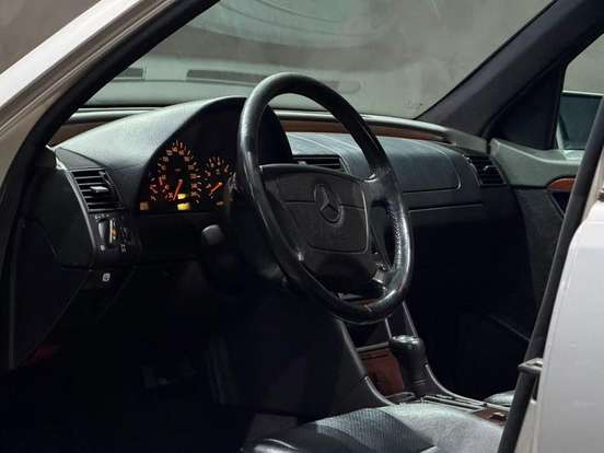 MERCEDES-BENZ-C 280-2.8 ELEGANCE V6 GASOLINA 4P AUTOMÁTICO MERCEDES-BENZ-C 280-1995