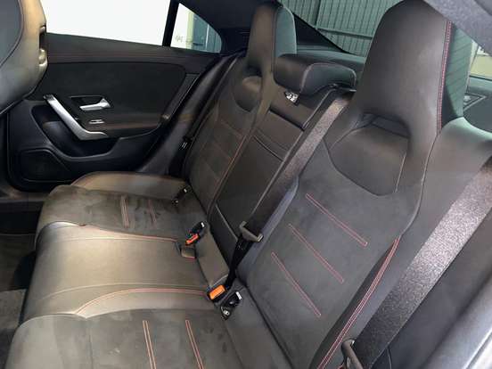 MERCEDES-BENZ-CLA 200-2024
